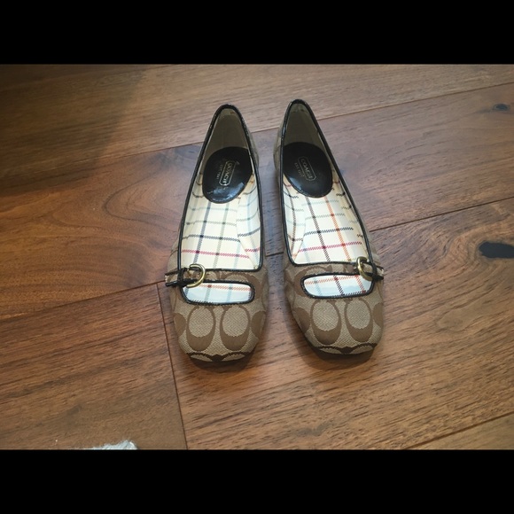 Coach Monogram Flats with buckle Detail - Picture 2 of 8